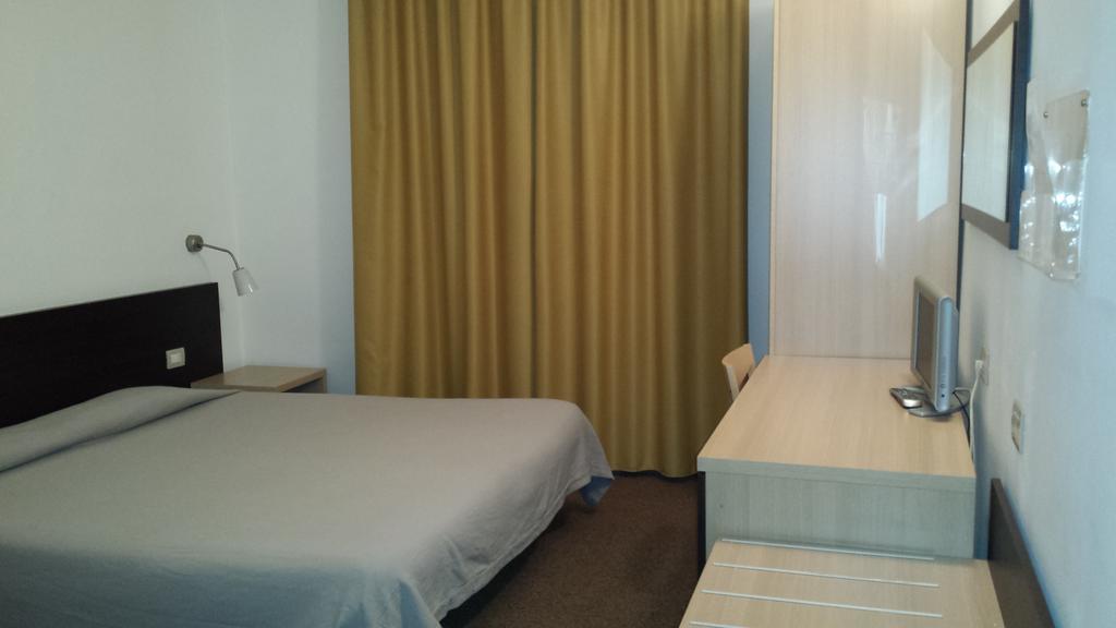 Hotel Palace Prato Habitación foto